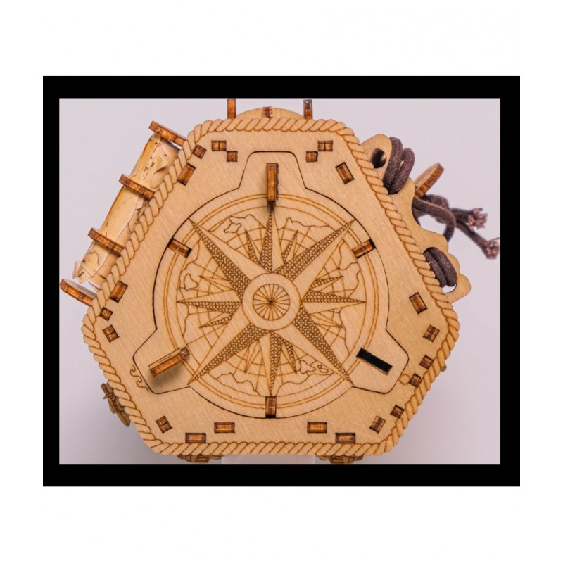 Escape Box " Blackbeard's Compass"